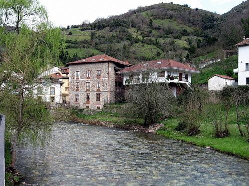 Belmonte, Asturias httpsmw2googlecommwpanoramiophotosmedium