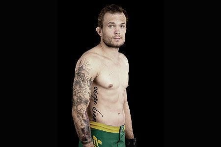 Ben Alloway Alloway Donovan and Penner Score Bonuses at 39UFC on FX 6