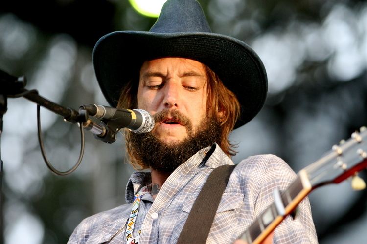 Ben Bridwell What Went Wrong For Band Of Horses a horizontal myth