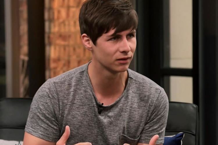 Ben Hanlin Video Ben Hanlin on Carnaby Street style and selfies with