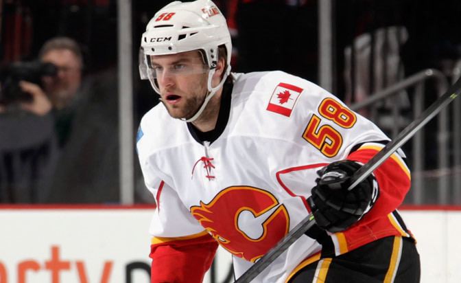Ben Hanowski Ben Hanowski signs with Calgary Flames NHLcom News