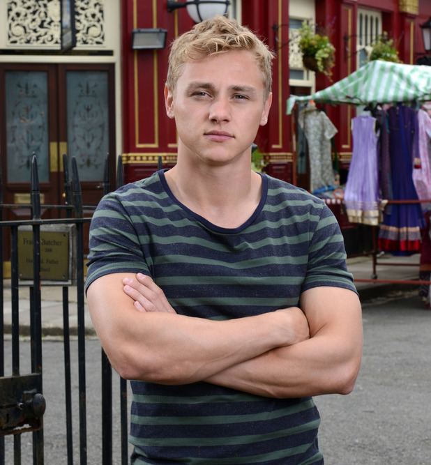 Ben Hardy (actor) EastEnders actor Ben Hardy makes shock exit as Peter Beale