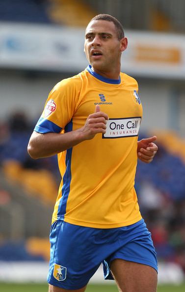 Ben Hutchinson Ben Hutchinson Pictures Mansfield Town v Northampton