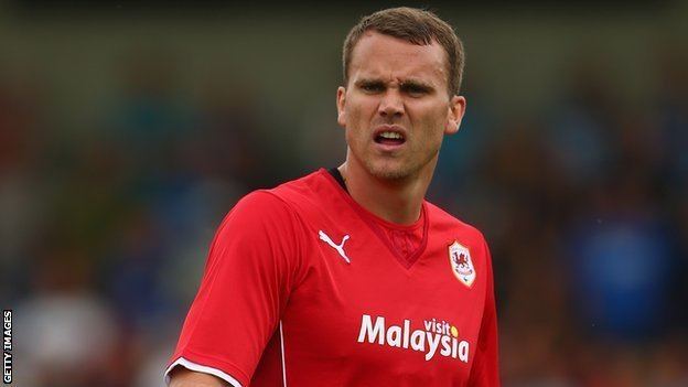 Ben Turner (footballer) BBC Sport Centreback Ben Turner 39hurt39 by Cardiff City