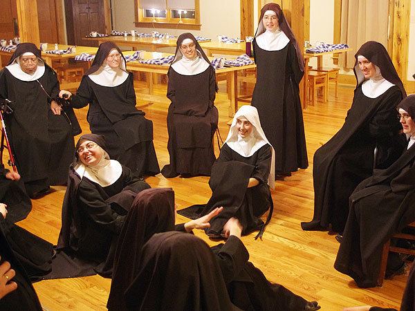 Benedictines of Mary, Queen of Apostles Pax on both houses The Benedictines Of Mary Heavenly Songs From