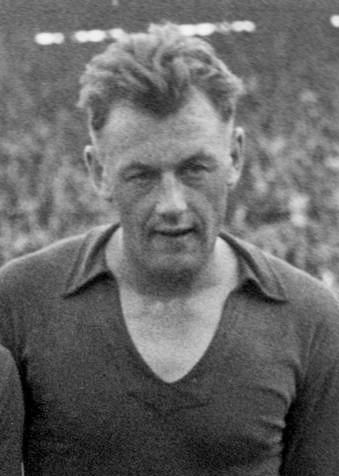 Bent Sørensen (footballer) FileBent Srensen footballer 1953 croppedjpg Wikimedia Commons