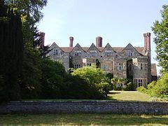 Benthall Hall httpsuploadwikimediaorgwikipediacommonsthu
