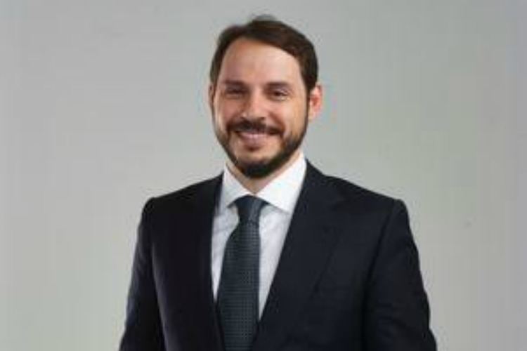 Berat Albayrak Turkey lines up cabinet with Erdogans soninlaw in key post