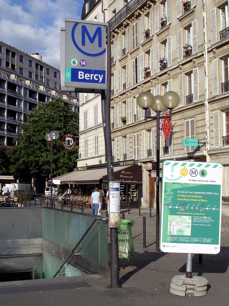 Bercy (Paris Métro) httpsuploadwikimediaorgwikipediacommons55