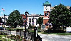 Berea, Ohio httpsuploadwikimediaorgwikipediacommonsthu