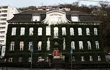 Bergen Handelsgymnasium httpsuploadwikimediaorgwikipediacommonsthu