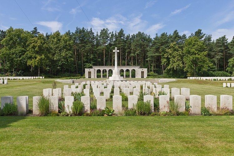Berlin 1939–1945 Commonwealth War Graves Commission Cemetery