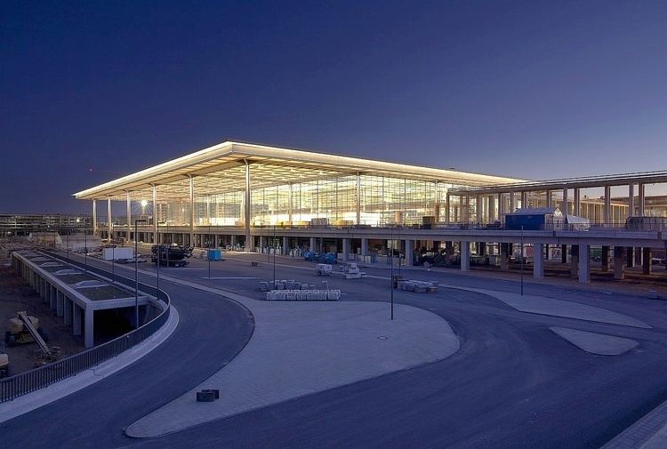 Berlin Brandenburg Airport ARINC wins CUPPS passenger technology contract at Berlin Brandenburg