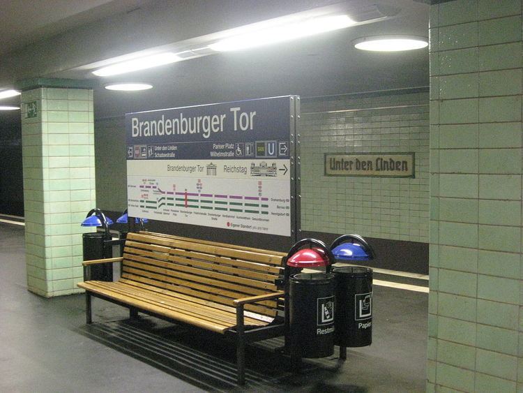 Berlin Brandenburger Tor station