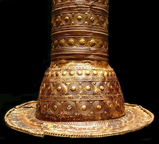 Berlin Gold Hat The ancient gloden Moon and Sun Calendar Hats UTAOT