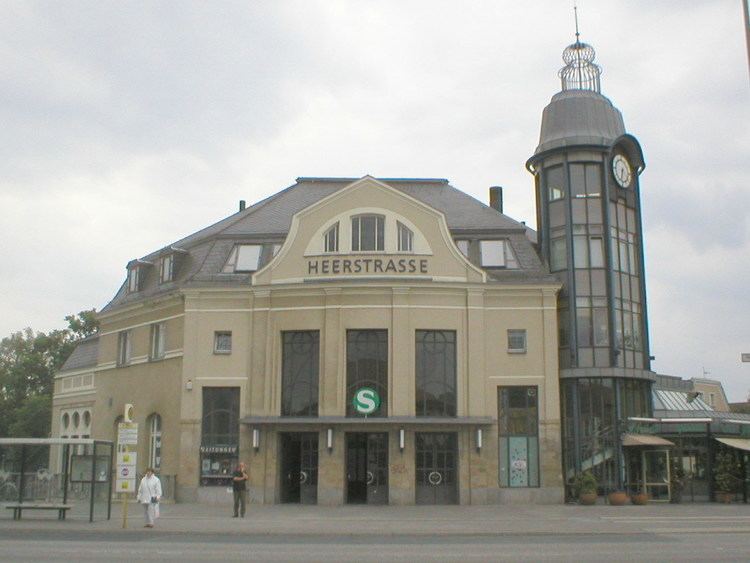 Berlin Heerstraße station