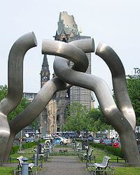 Berlin (sculpture) httpsuploadwikimediaorgwikipediacommonsthu
