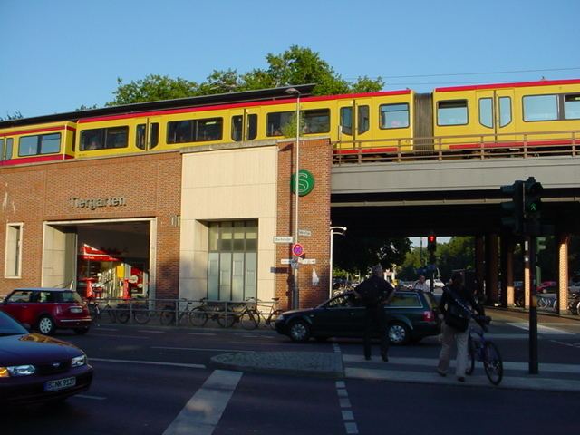 Berlin-Tiergarten station