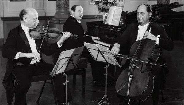 Bernard Greenhouse Bernard Greenhouse Acclaimed Cellist Dies at 95 The