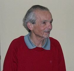 Bernard H. Lavenda httpsuploadwikimediaorgwikipediacommonsthu
