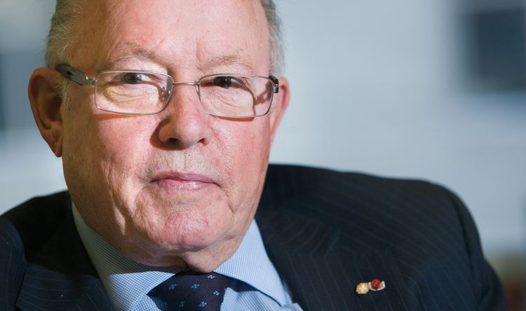 Bernard Landry CKYK 957 Radio X Bernard Landry enseigneraen ANGLAIS