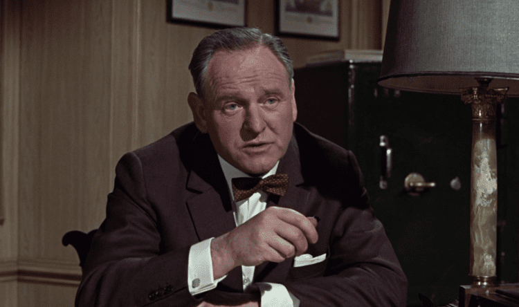 Bernard Lee Bernard Lee The Suits of James Bond