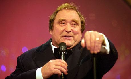 Bernard Manning Telling a racist joke in front of a black friend doesn39t