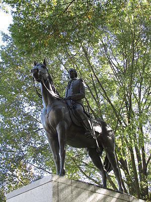 Bernardo de Gálvez (statue) httpsuploadwikimediaorgwikipediacommonsthu