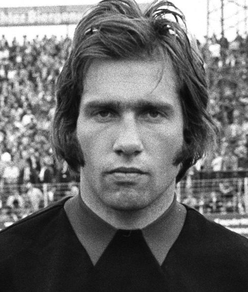 Bernd Helmschrot mediadbkickerde1971fussballspielerxl111225