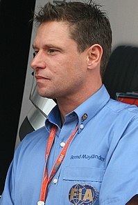 Bernd Mayländer httpsuploadwikimediaorgwikipediacommonsthu
