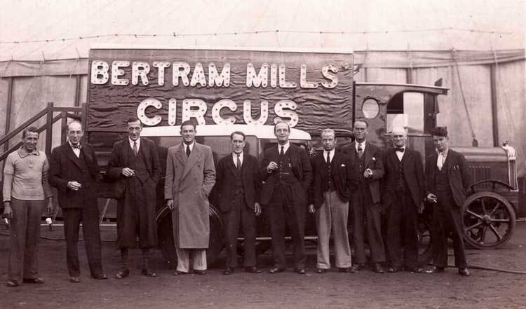 Bertram Mills Bertram Mills Circus 1930s Photos Travelling People Page 1