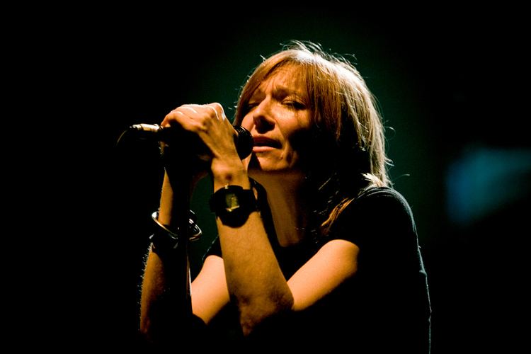 Beth Gibbons FileBeth Gibbons Portisheadjpg Wikimedia Commons