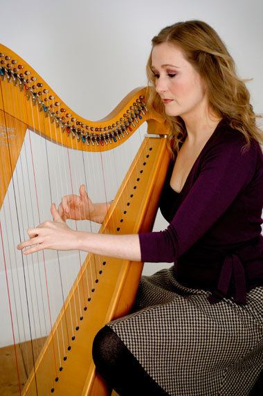 Bethan Nia Contact Bethan Nia Wedding Harpist in Cardiff Wales