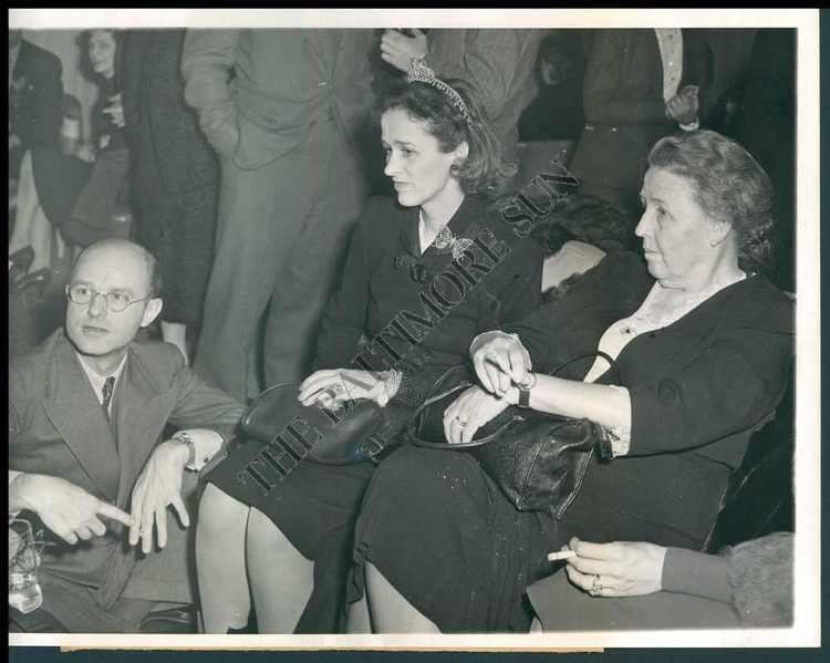 Betsey Cushing Roosevelt Whitney BS PHOTO afj275 Betsey Cushing Roosevelt Mrs John Hay Whitney 1942