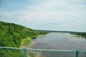 Betsiamites River httpsuploadwikimediaorgwikipediacommonsthu