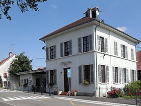 Bettlach, Haut-Rhin httpsuploadwikimediaorgwikipediacommonsthu