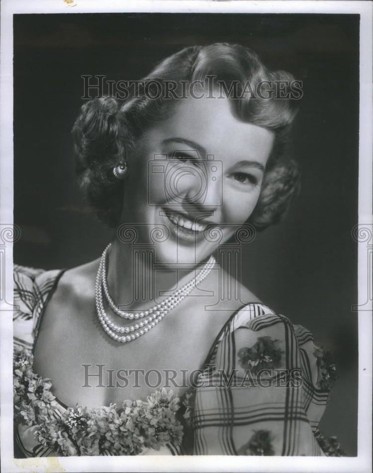 Betty Luster Betty Luster profile Famous people photo catalog
