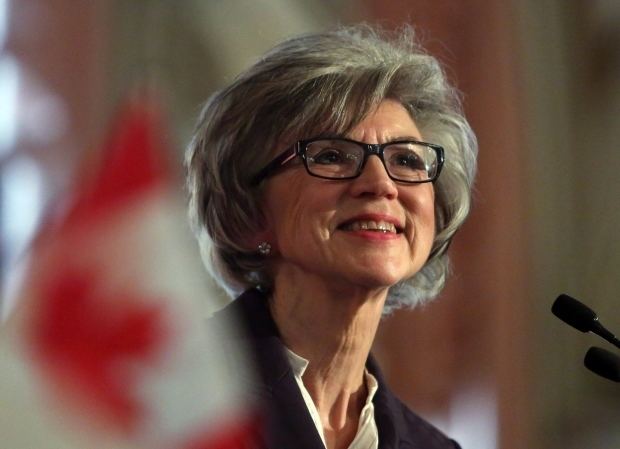 Beverley McLachlin Supreme Court spat Prime Minister Harper should apologize