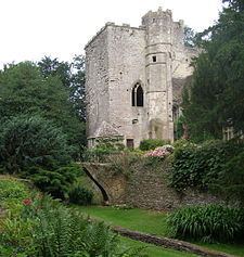 Beverston Castle httpsuploadwikimediaorgwikipediacommonsthu