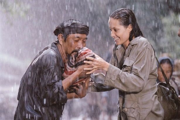 Beyond Borders (film) Angelina Jolie Struggled With 39Beyond Borders39 the First of Many