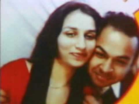 Bharti Yadav wearing red blouse with Nitish Katara close to her face