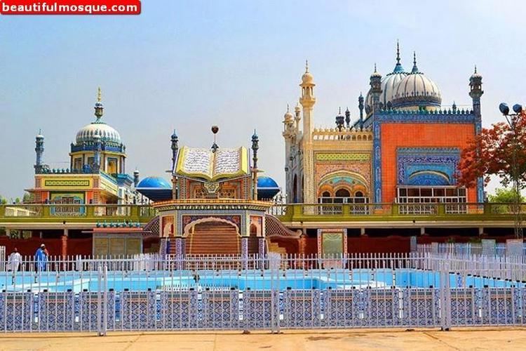 Bhong Mosque Beautiful Mosques Pictures