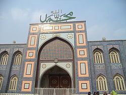 Bhong Mosque httpsuploadwikimediaorgwikipediacommonsthu