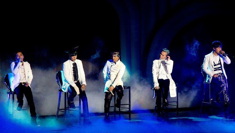Big Bang Alive Galaxy Tour 2012