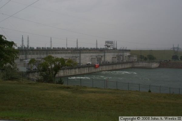 Big Bend Dam httpswwwjohnweekscomrivermissouripicssdd