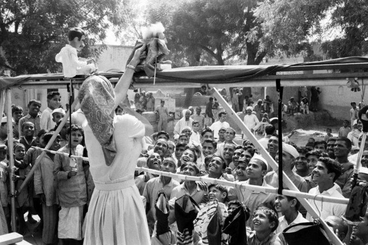 Bil Baird Master of Puppets Bil Baird an American Puppeteer in India 1962
