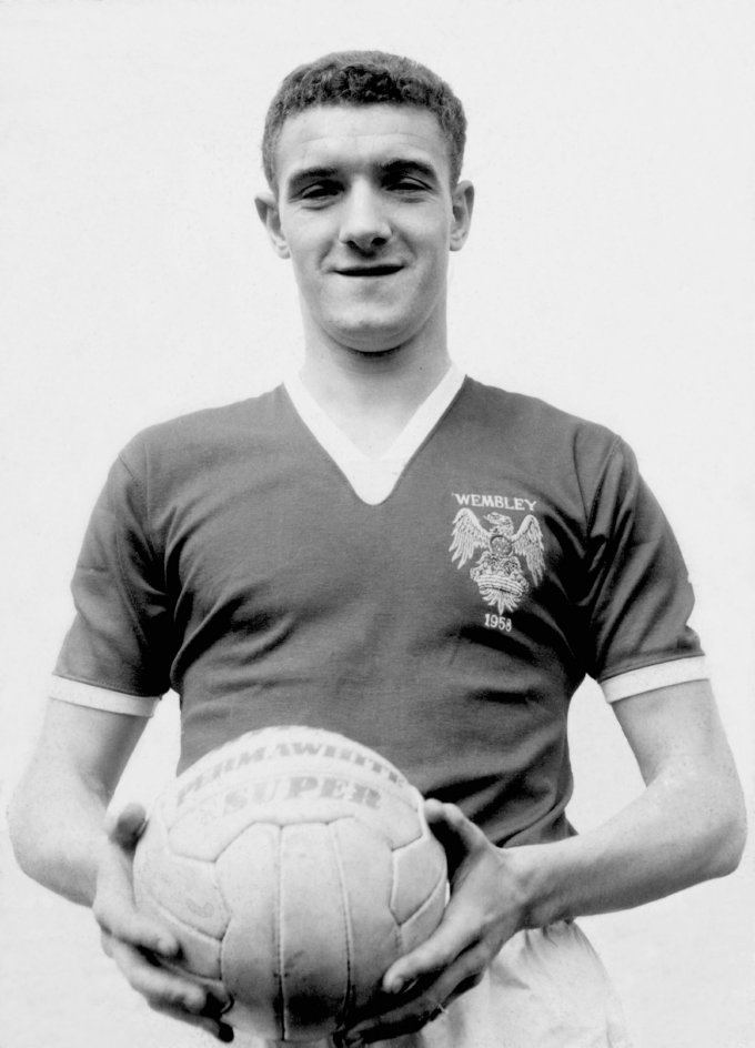 Bill Foulkes 15 Excellent Photos Of Man Utd Legend Bill Foulkes In His