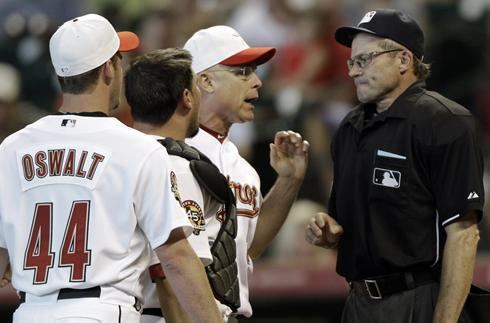 Bill Hohn MLB sides with Roy Oswalt over umpire in ejection