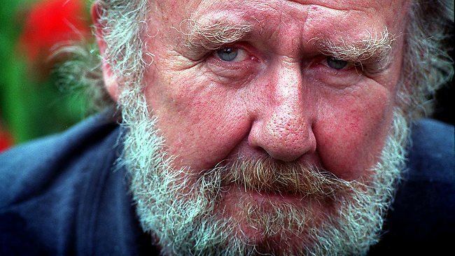 Bill Hunter (actor) Australian actor Bill Hunter dead at 71 after battle with