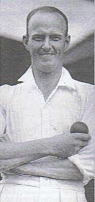 Bill O'Reilly (cricketer) httpsuploadwikimediaorgwikipediacommons66